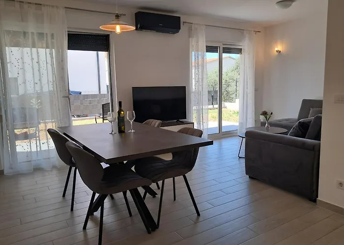 Ursus Апартаменты *